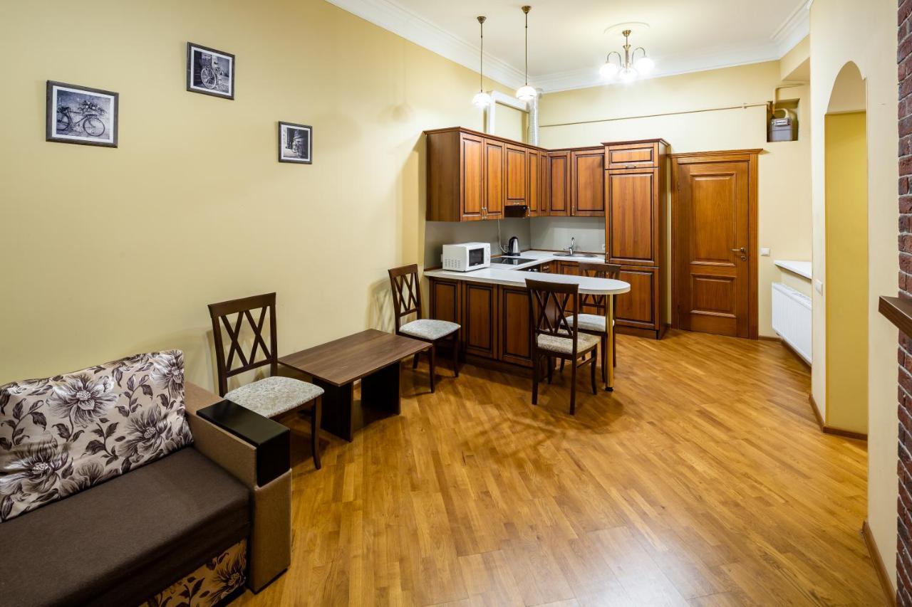 13 Franka Apartment 2 Лвив Екстериор снимка