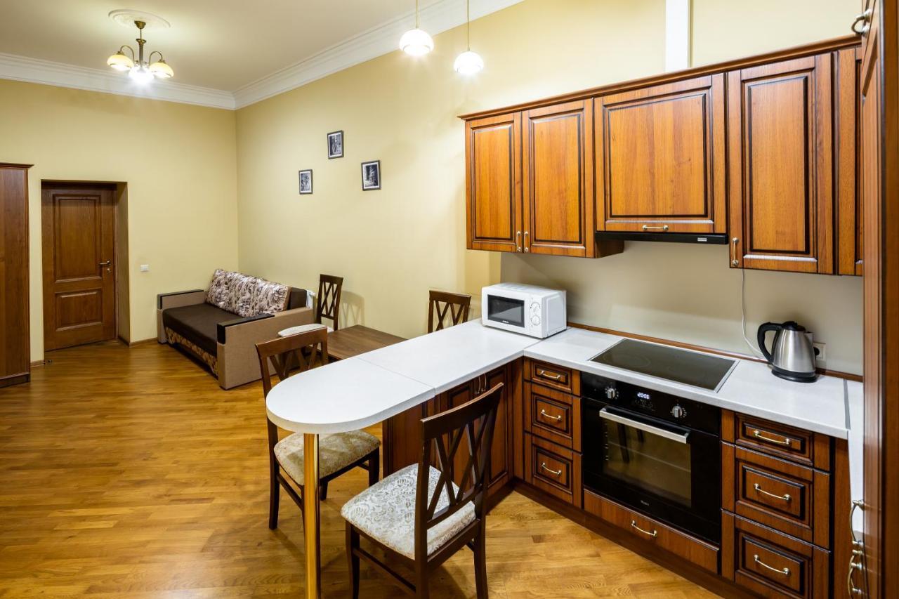 13 Franka Apartment 2 Лвив Екстериор снимка
